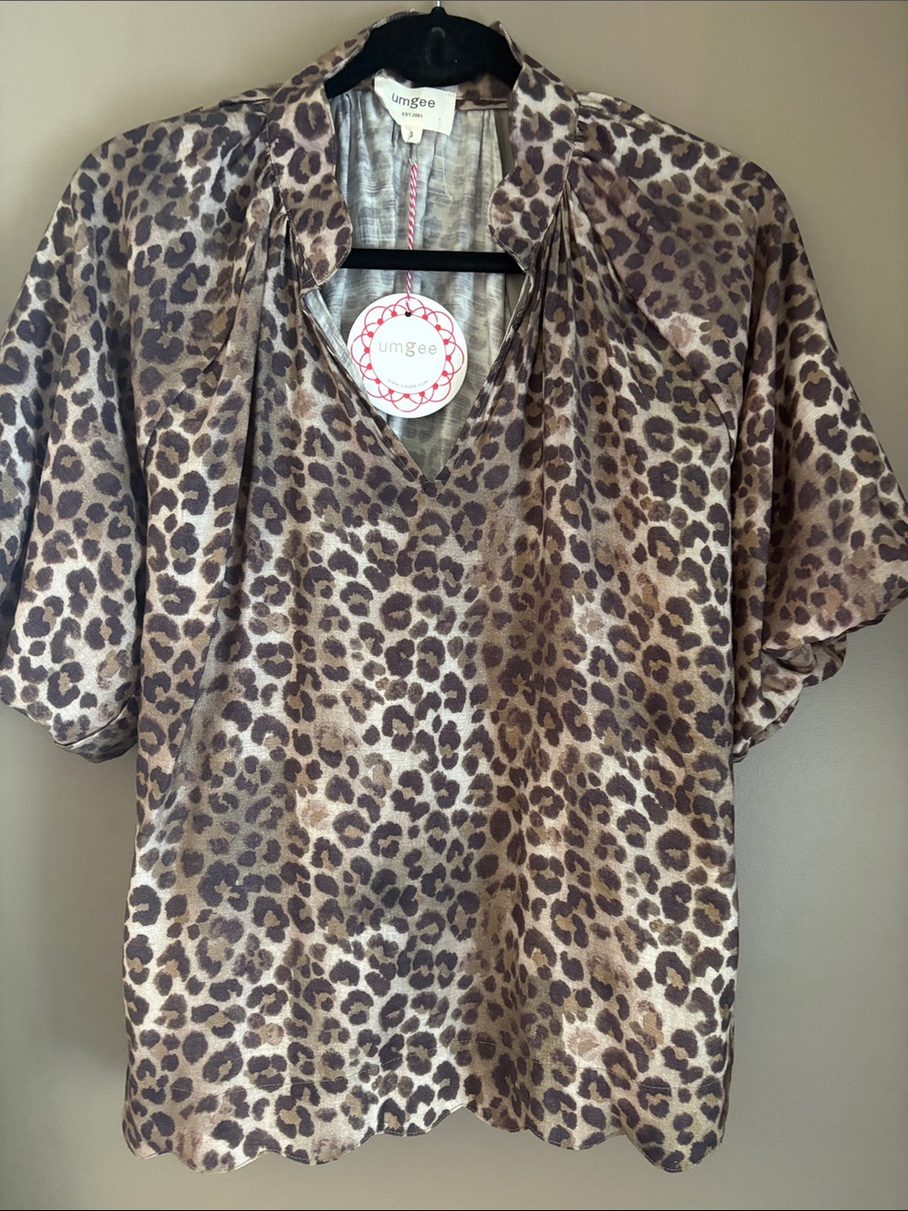 Umgee Leopard Print V-Neck Blouse in Brown and Tan